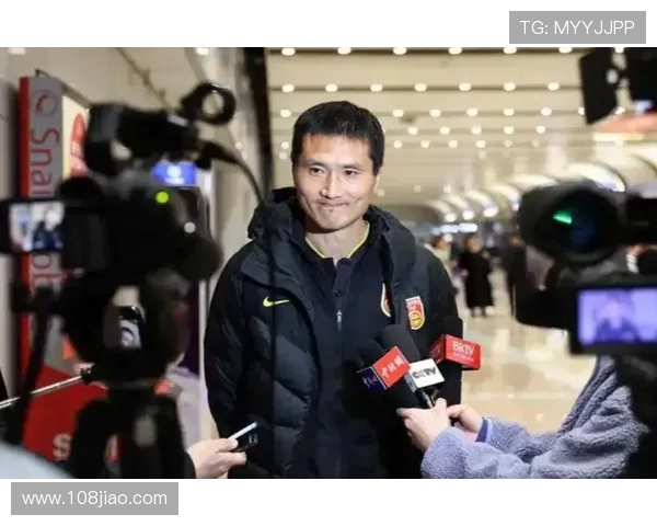 2025年虎扑足球年度回顾：邵佳一执掌国足 巴黎六冠辉煌 国足遗憾无缘世界杯